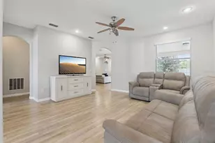1862 Lorenzo Ln, Oviedo, FL 32765 - Photo 9
