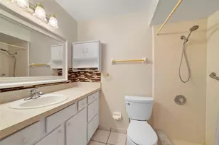 67 E Country Cove Way, Kissimmee, FL 34743 - Photo 11