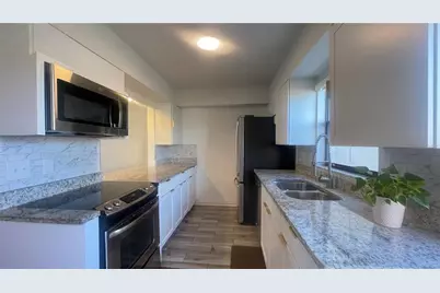 1718 Silver Creek Court #102, Orlando, FL 32807 - Photo 5