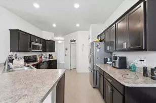 219 Maple Dr, Kissimmee, FL 34759 - Photo 9