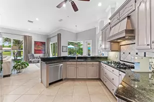 1622 Conway Isle Cir, Belle Isle, FL 32809 - Photo 13