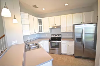 3773 Clubside Pointe Drive, Orlando, FL 32810 - Photo 9