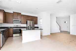 987 Spring Palms Loop, Orlando, FL 32828 - Photo 3