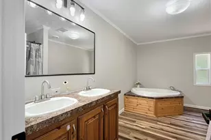 276 NW Battle Hill Ln, Lake City, FL 32055 - Photo 11