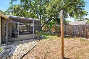 604 Limetree Dr, Oldsmar, FL 34677 - Photo 23