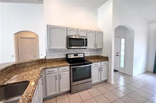 205 Paradise Woods Pl, Davenport, FL 33896 - Photo 9