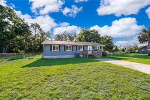 38638 Marshall St, Umatilla, FL 32784 - Photo 9