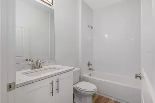 210 Paradise Dr, Deland, FL 32720 - Photo 23