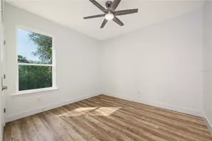 210 Paradise Dr, Deland, FL 32720 - Photo 21