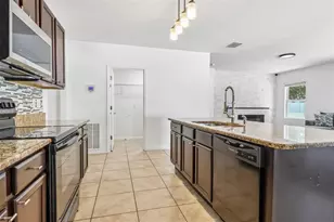 476 Squires Grove Dr, Winter Haven, FL 33880 - Photo 9
