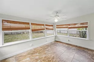 5529 57th Ave N, Saint Petersburg, FL 33709 - Photo 21