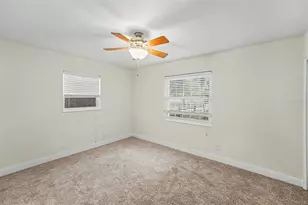 5529 57th Ave N, Saint Petersburg, FL 33709 - Photo 13