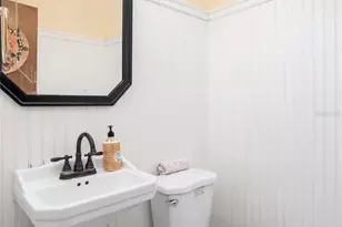 5009 Scarsdale Manor Ln, Orlando, FL 32818 - Photo 13
