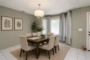 5009 Scarsdale Manor Ln, Orlando, FL 32818 - Photo 3