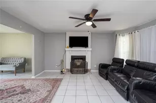 5009 Scarsdale Manor Ln, Orlando, FL 32818 - Photo 17
