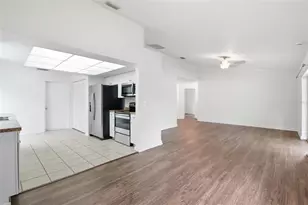 6707 64th Ln E, Palmetto, FL 34221 - Photo 9