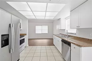 6707 64th Ln E, Palmetto, FL 34221 - Photo 11