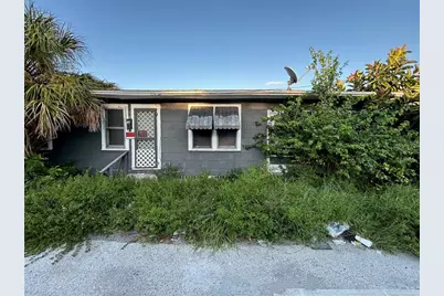 877 22nd Avenue S, Saint Petersburg, FL 33705 - Photo 1