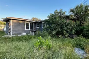 877 22nd Ave S, Saint Petersburg, FL 33705 - Photo 7