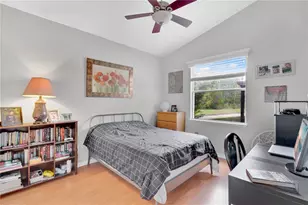 2056 Autumn View Dr, Orlando, FL 32825 - Photo 19