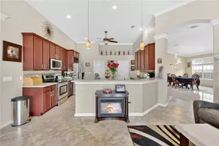 2056 Autumn View Dr, Orlando, FL 32825 - Photo 7