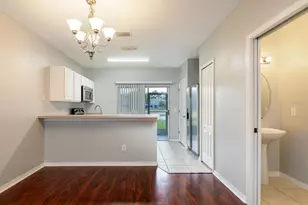 425 Wilton Cir, Sanford, FL 32773 - Photo 3