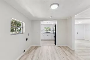 8 W Ella J Gilmore St, Apopka, FL 32703 - Photo 13