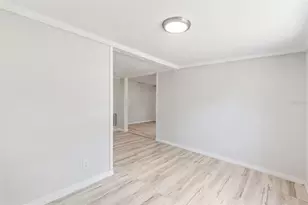 8 W Ella J Gilmore St, Apopka, FL 32703 - Photo 5