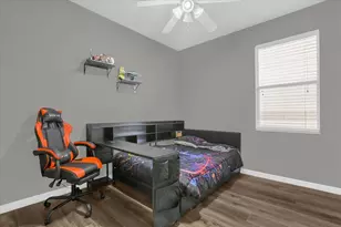 235 Venetian Bay Cir, Sanford, FL 32771 - Photo 19