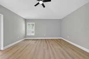 14818 Heronglen Dr, Lithia, FL 33547 - Photo 11