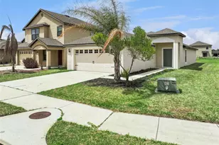 2447 Caspian Dr, Lakeland, FL 33805 - Photo 3