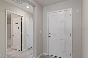 3106 Hawks Hl Ln, Jacksonville, FL 32216 - Photo 5