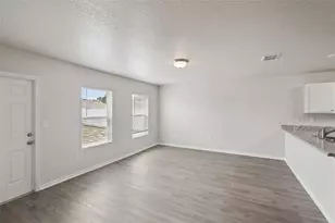 208 Gladiola Ct, Poinciana, FL 34759 - Photo 3