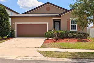 689 Meadow Pointe Dr, Haines City, FL 33844 - Photo 1
