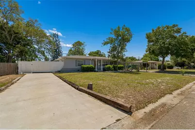 4526 Yardley Avenue N, Saint Petersburg, FL 33713 - Photo 5