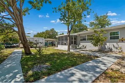 4526 Yardley Avenue N, Saint Petersburg, FL 33713 - Photo 41