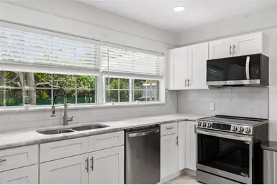 4526 Yardley Avenue N, Saint Petersburg, FL 33713 - Photo 19