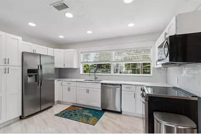 4526 Yardley Avenue N, Saint Petersburg, FL 33713 - Photo 17