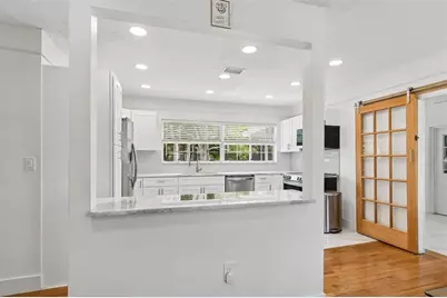 4526 Yardley Avenue N, Saint Petersburg, FL 33713 - Photo 15