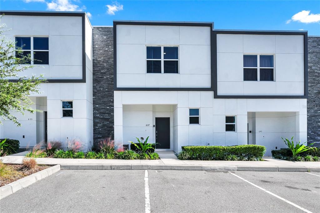 637 Trikomo Dr Dr - 637 Trikomo Dr Dr, Davenport, FL 33896 Luxury Property | Jose Angel Pina