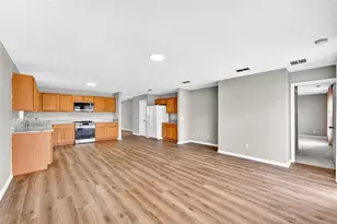 1020 Battery Pointe Dr, Orlando, FL 32828 - Photo 11