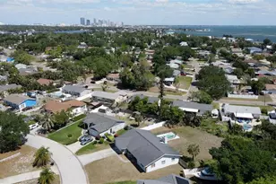 4356 Tarpon Dr SE, Saint Petersburg, FL 33705 - Photo 25