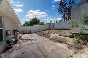 7104 Blue Earth Ct, Orlando, FL 32818 - Photo 15