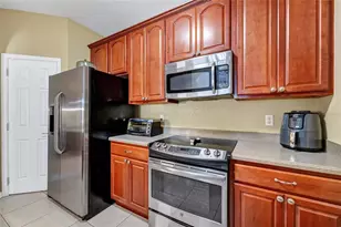 4114 Breakview Dr Dr, Orlando, FL 32819 - Photo 9