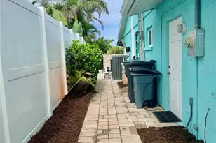 3708 Royal Palm Dr, Bradenton, FL 34210 - Photo 33