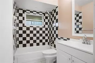 2246 W Firwood Dr, Deltona, FL 32725 - Photo 15