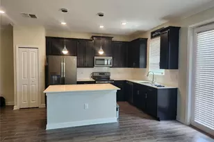 8506 Arcadia Ln, Davenport, FL 33896 - Photo 5