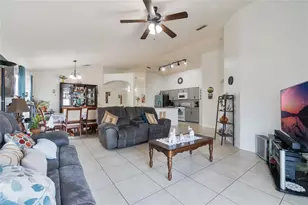 640 Lady Diana Dr, Davenport, FL 33837 - Photo 7