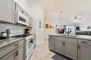 640 Lady Diana Dr, Davenport, FL 33837 - Photo 3