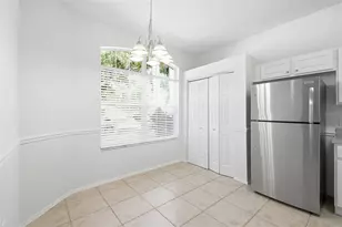 823 Springwood Cir, Bradenton, FL 34212 - Photo 23
